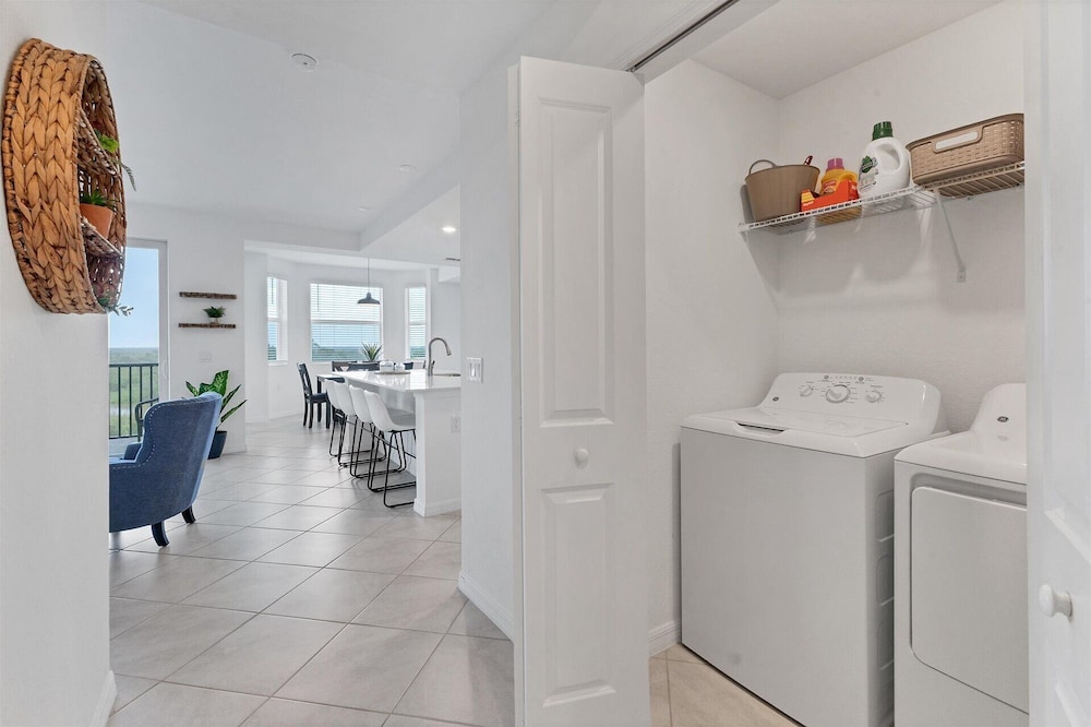 14131 Heritage Landing Blvd. #833
