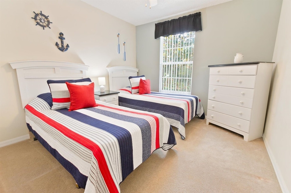 Emerald Island Resort 3 Bedroom Townhome Close to Disney! 3 Townhouse