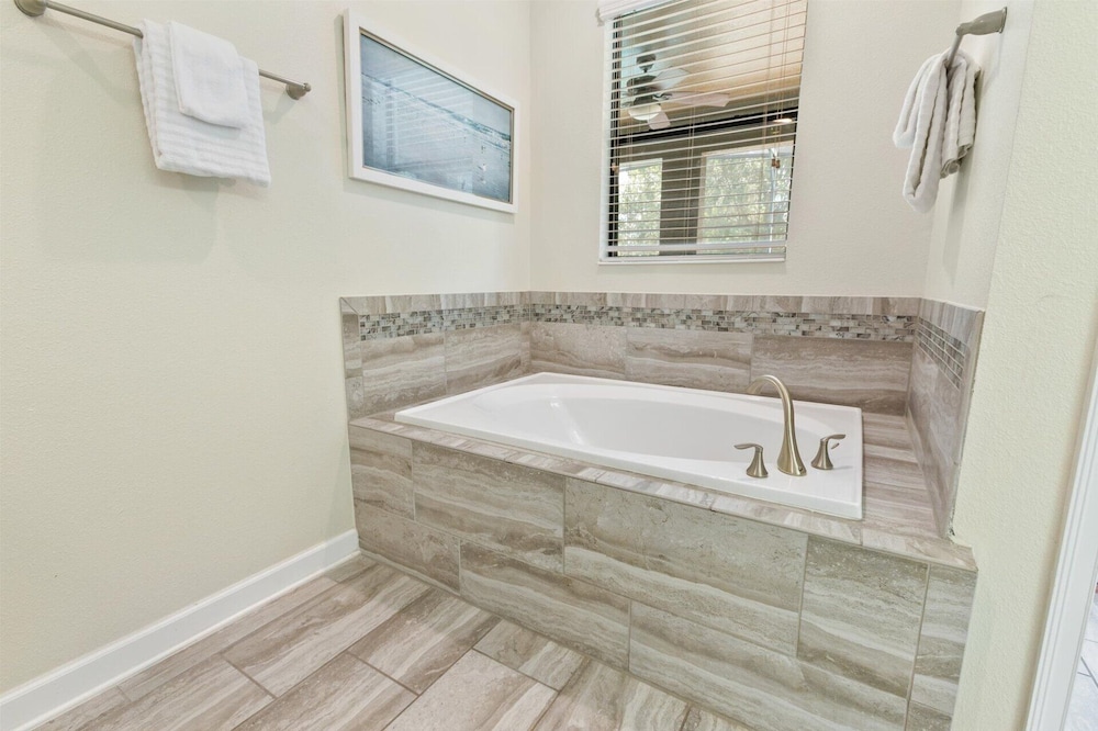 Championsgate Resort 9 Bedroom Private Pool+Spa Home 9 Home