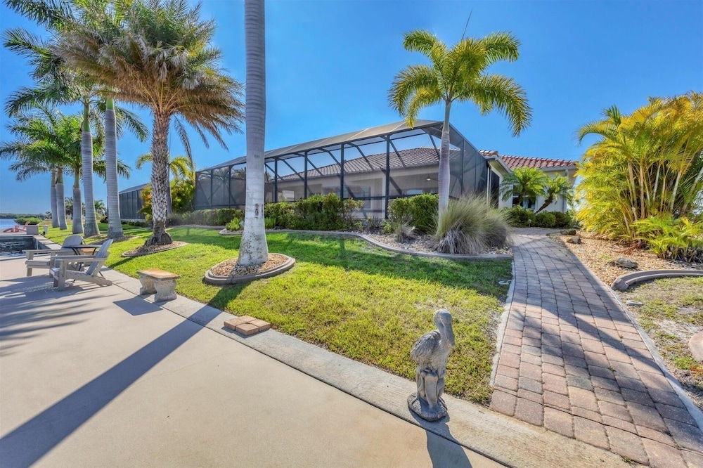Villa Sol South Gulf Cove! Pool/spa Waterfront Canal W Dock 3 Bedroom Home