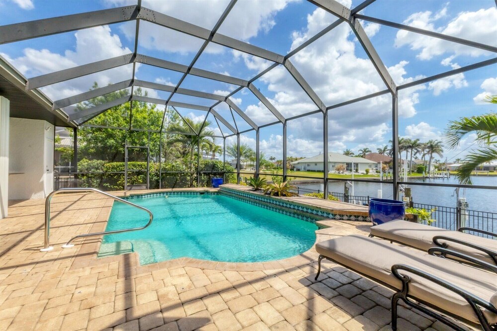 1217 Spoonbill Drive
