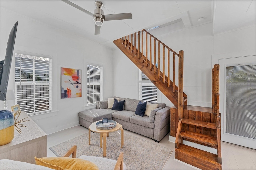 Downtown Historic Punta Gorda Loft W Incredible Outdoor Space 1 Bedroom Apts