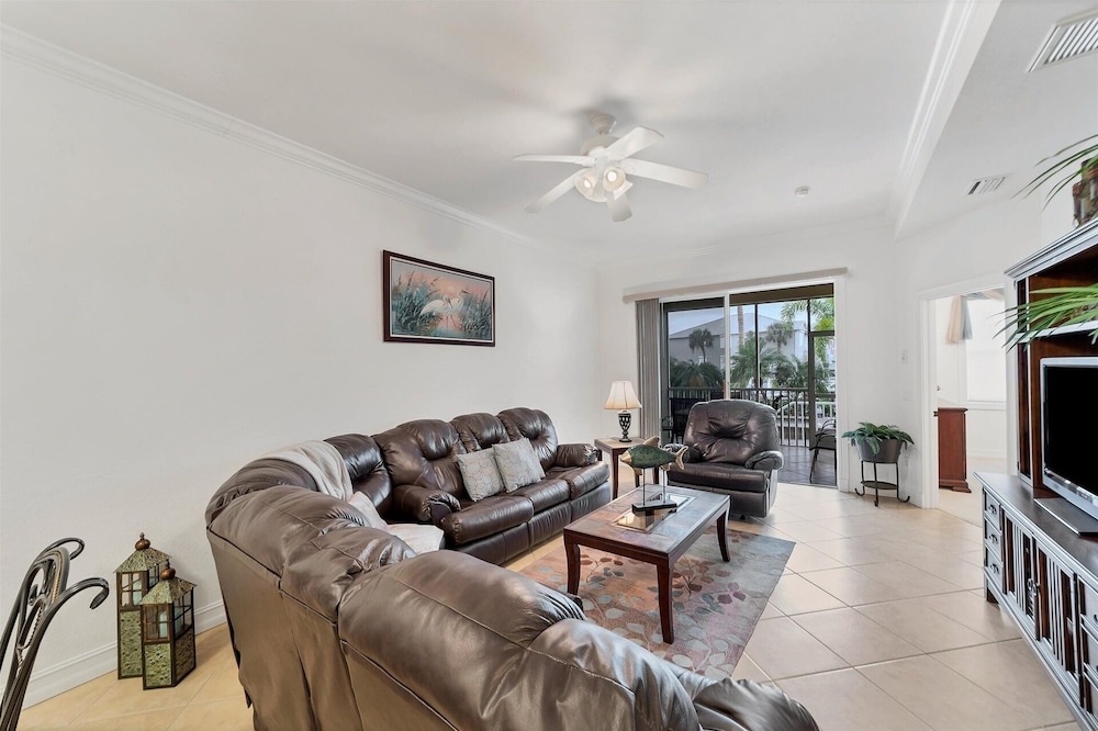 Punta Gorda 3-Bedroom Canalfront Vacation Condo with Dock 3 Condo