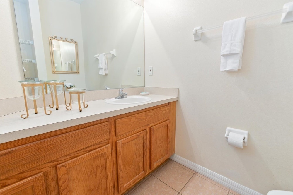 Emerald Island Resort 3 Bedroom Townhome Close to Disney! 3 Townhouse
