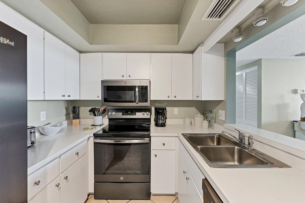 Anchorage Resort Top Floor 2 Bedroom Condo with Gulf Views 2 Condo