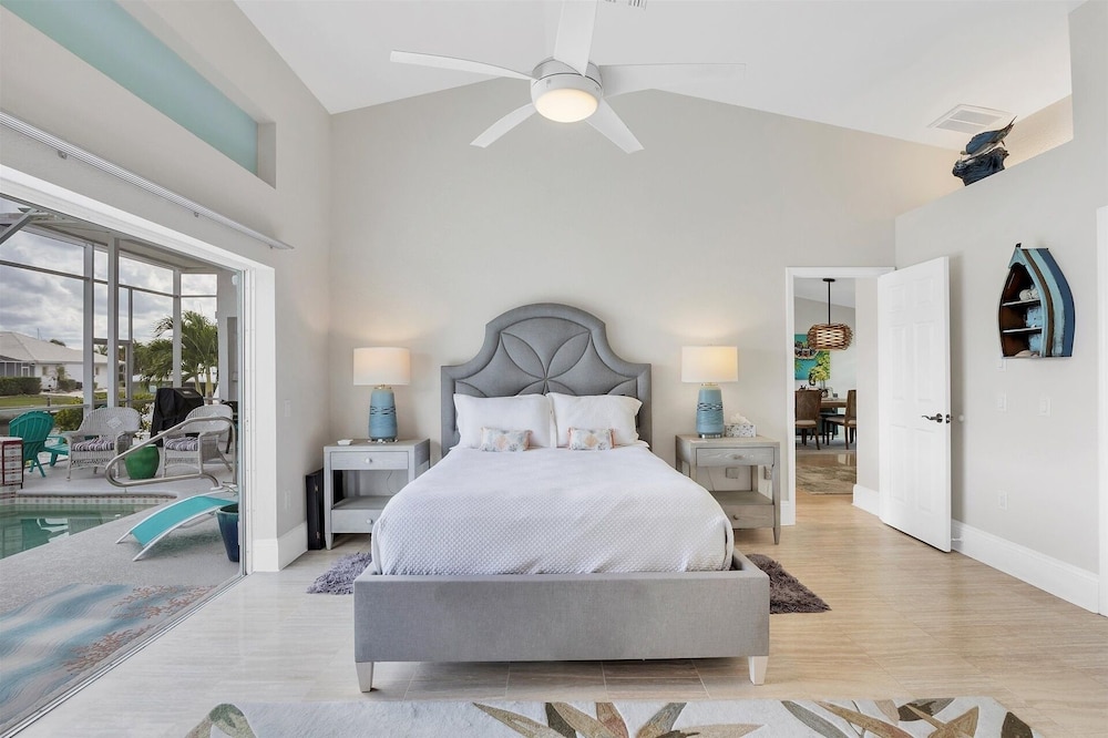 Punta Gorda Isles Private Pool Vacation Home - Waterfront Canal Views 4 Bedroom Home