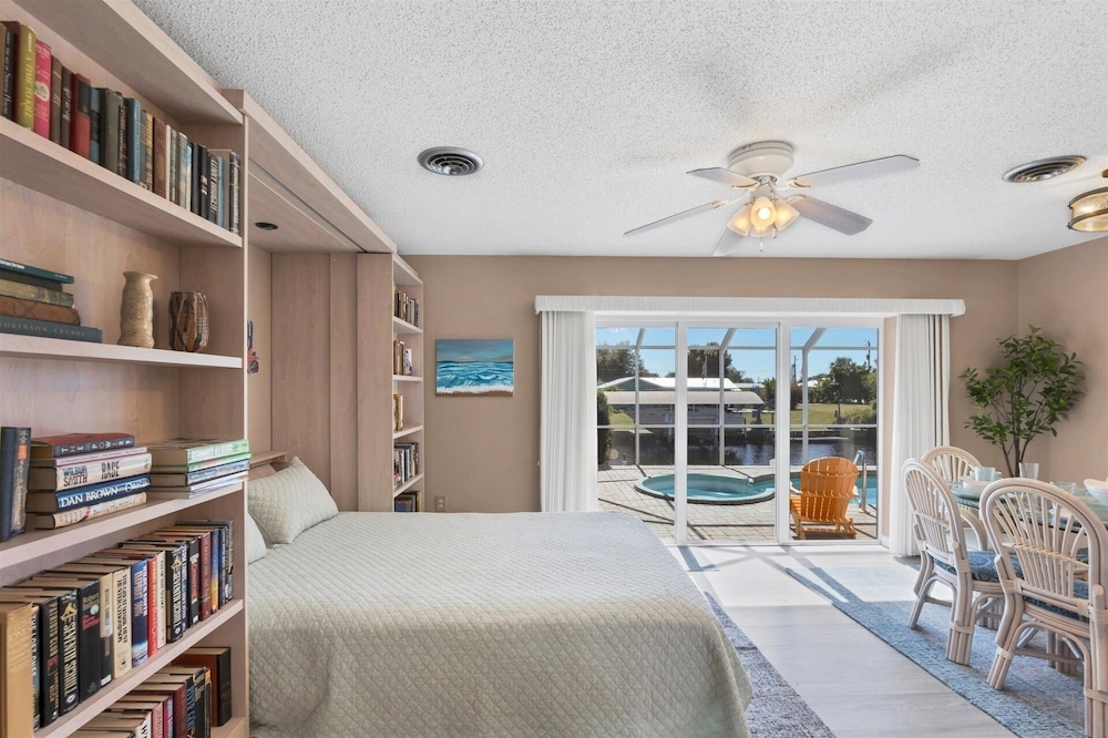 Harbor Heights Private Pool Vacation Home On Canal With Bbq And Dock 2 Bedroom Home