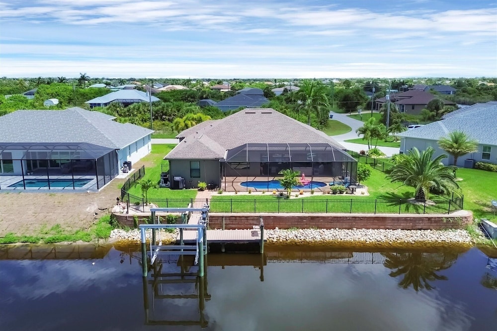 South Gulf Cove 3 Bedroom Canal Pool Home 3 Home