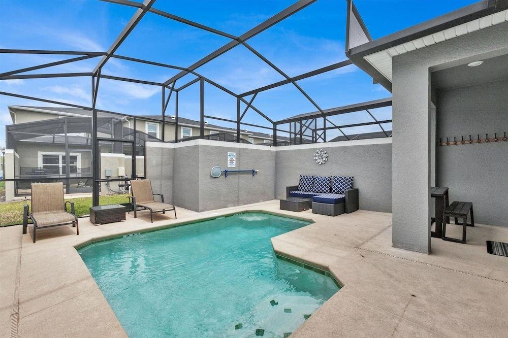 Storey Lake Resort 5 Bedroom Townhome Pet Friendly 5 Townhouse