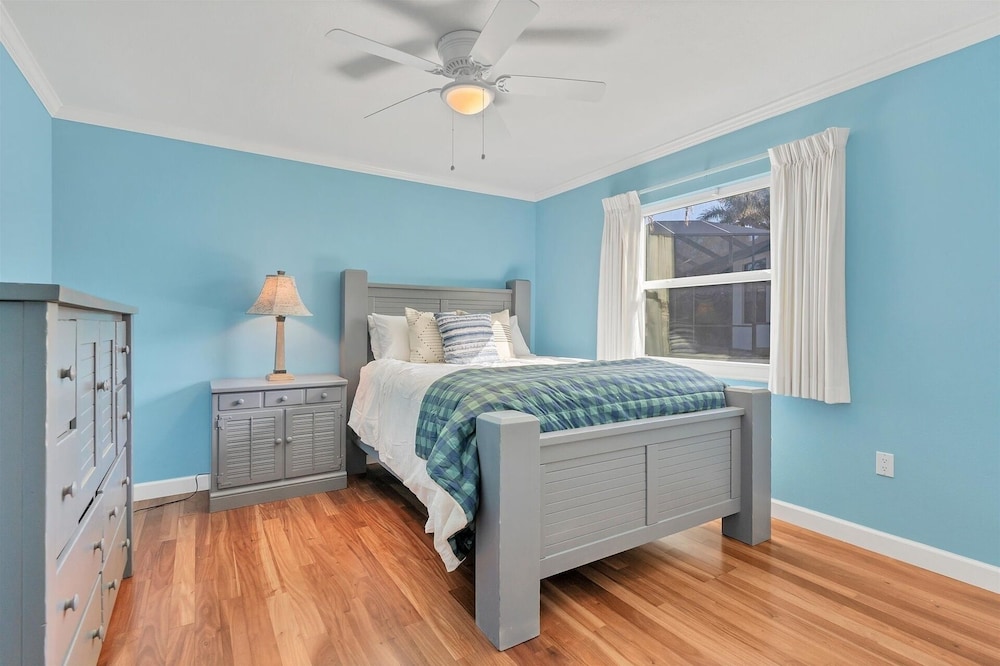 Punta Gorda 3-Bedroom Canalfront Pool Home with Dock 3 Home