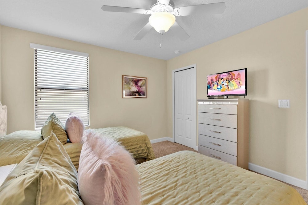 Championsgate Resort 8 Bedroom Pool Home w Theater Room 8 Home