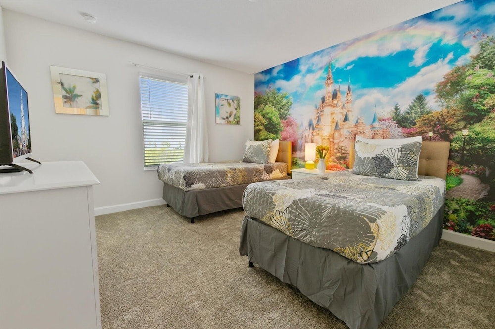 Championsgate Resort 4 Bedroom Townhome with Pool 4 Townhouse
