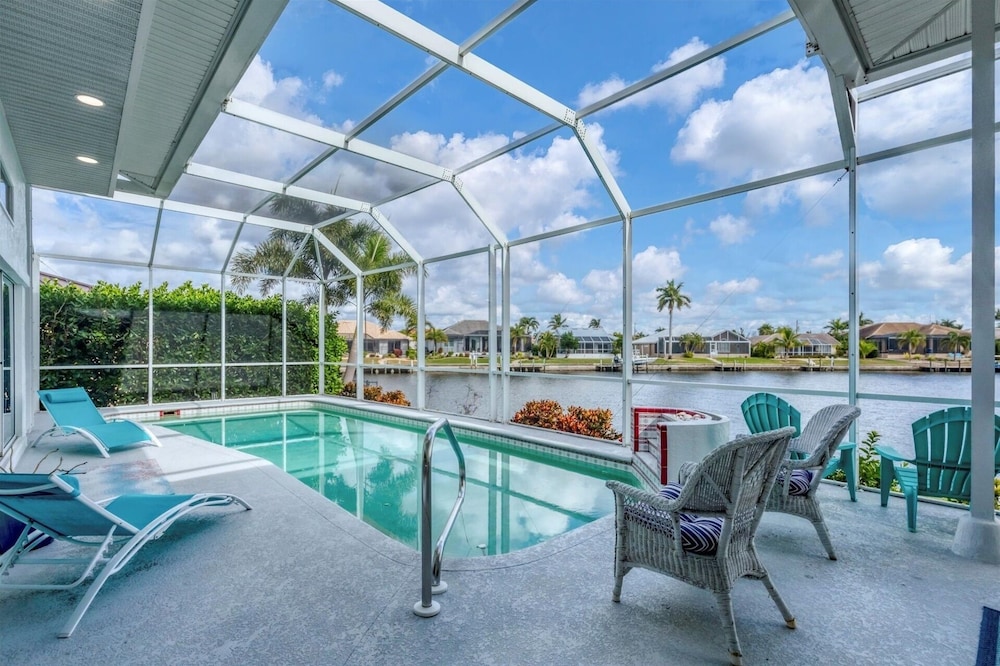 Punta Gorda Isles Private Pool Vacation Home - Waterfront Canal Views 4 Bedroom Home