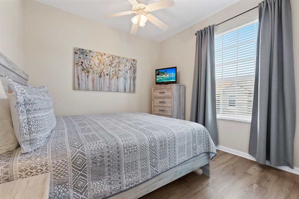 Windsor Hills Resort 3 Bedroom 4th Floor Condo with Resort Amenity Access 3 Condo