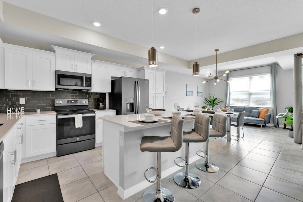 Storey Lake Resort 2 Bedroom Condo with Private Balcony 2 Condo