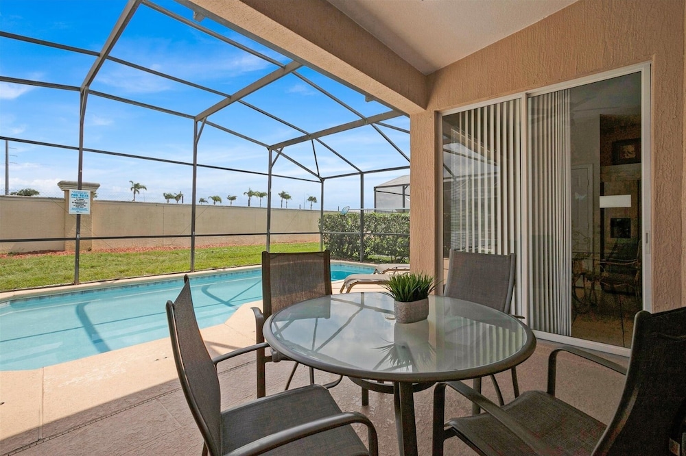 Windsor Palms Resort 4 Bedroom Pool+Spa Home 4 Home