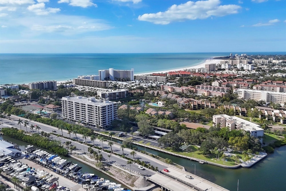 Anchorage Resort Top Floor 2 Bedroom Condo with Gulf Views 2 Condo