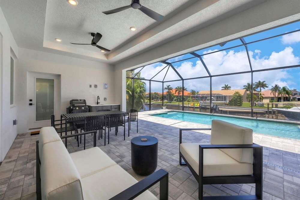 Punta Gorda 3-Bedroom Canalfront Vacation Home with Pool 3 Home