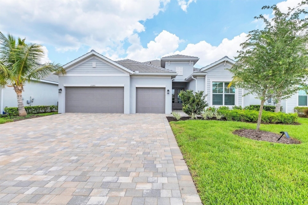 Private Pool Home With Golf Course View Heritage Landing Golf Resort - 30 Night Minimum 3 Bedroom Home