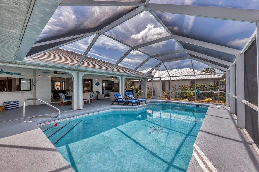 Punta Gorda 3-Bedroom Canalfront Vacation Home with Pool 3 Home