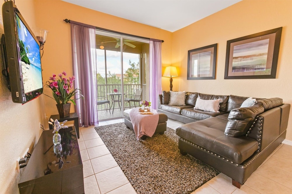 Windsor Hills Resort 3 Bedroom 4th Floor Condo with Resort Access 3 Condo