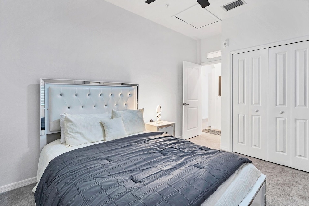 Heritage Landing Golf Club 30 night minimum 2 Bedroom Condo 2 Condo