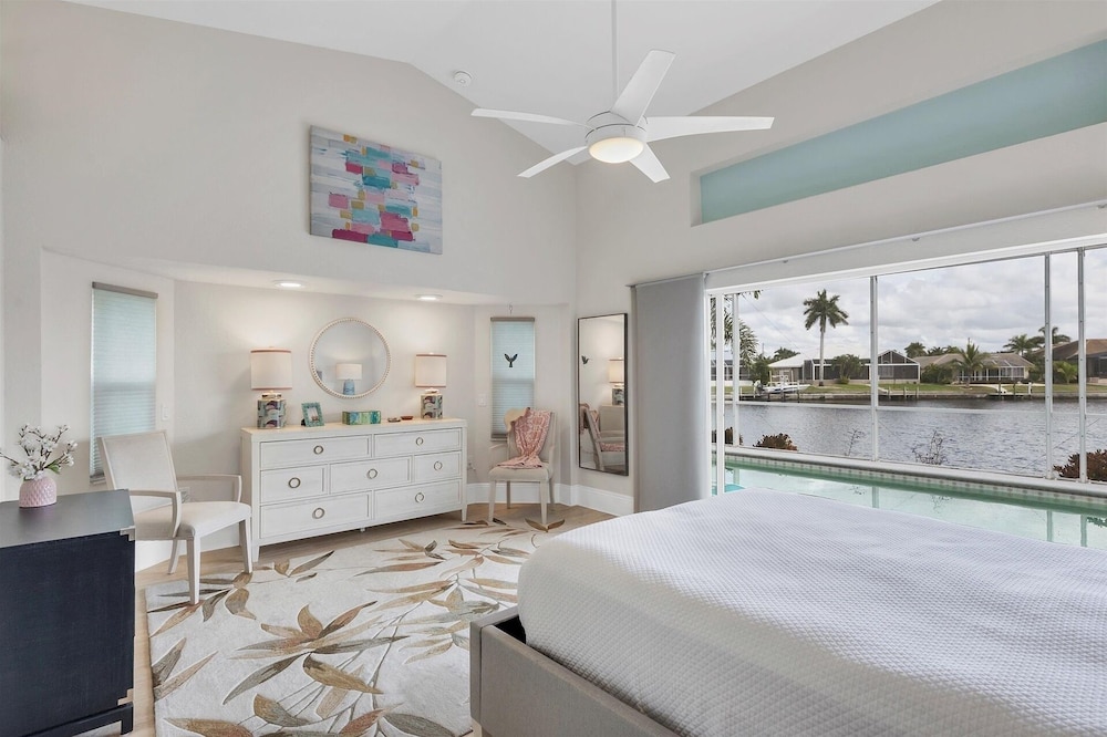 Punta Gorda Isles Private Pool Vacation Home - Waterfront Canal Views 4 Bedroom Home