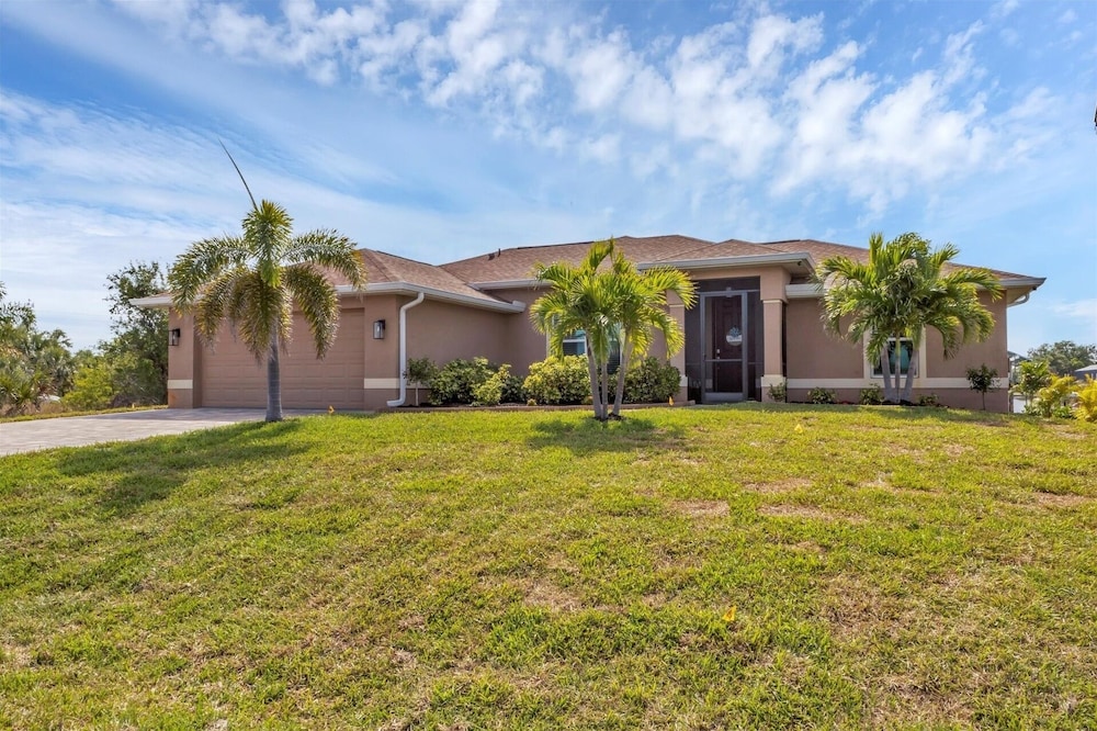 South Gulf Cove 3 Bedroom Canal Pool Home 3 Home