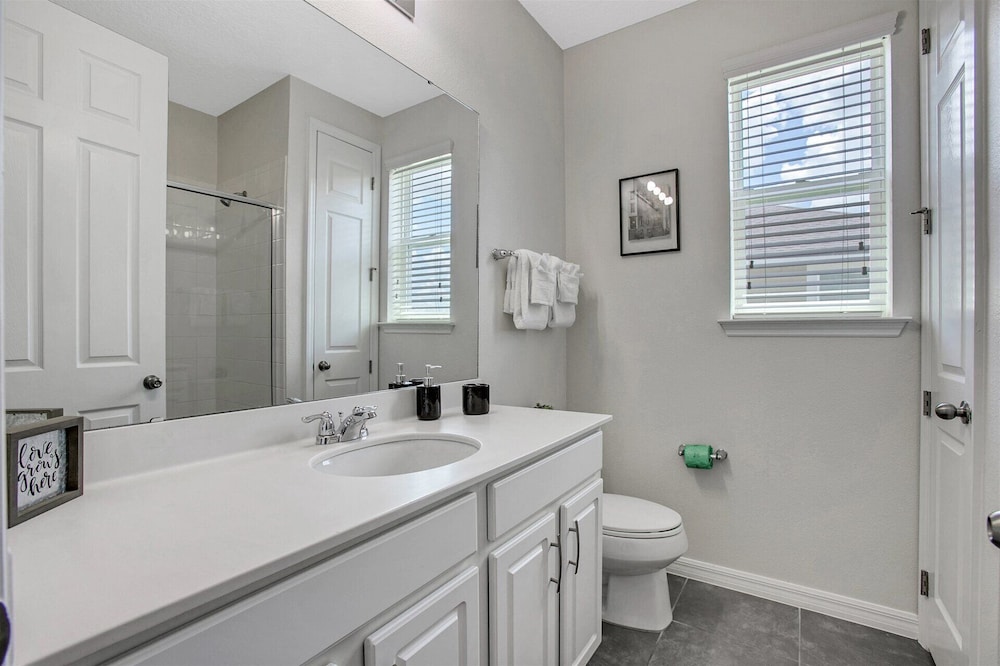 1749 Caribbean View Terrace