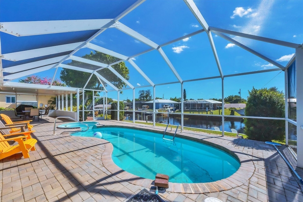 Harbor Heights Private Pool Vacation Home On Canal With Bbq And Dock 2 Bedroom Home