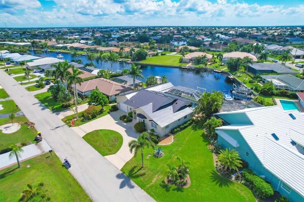 Punta Gorda Isles 3-Bedroom Private Pool Home on Canal with Dock 3 Home