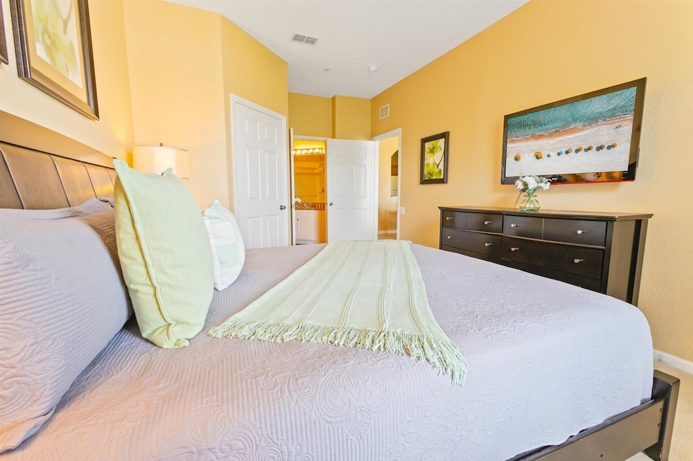 Windsor Hills Resort 3 Bedroom 4th Floor Condo with Resort Access 3 Condo