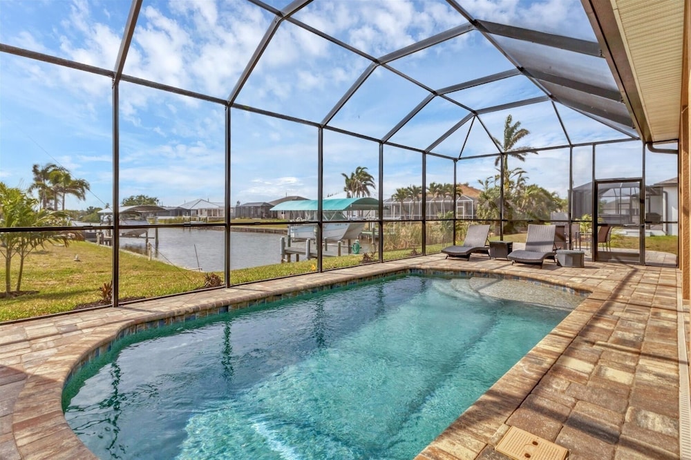 South Gulf Cove 3 Bedroom Canal Pool Home 3 Home