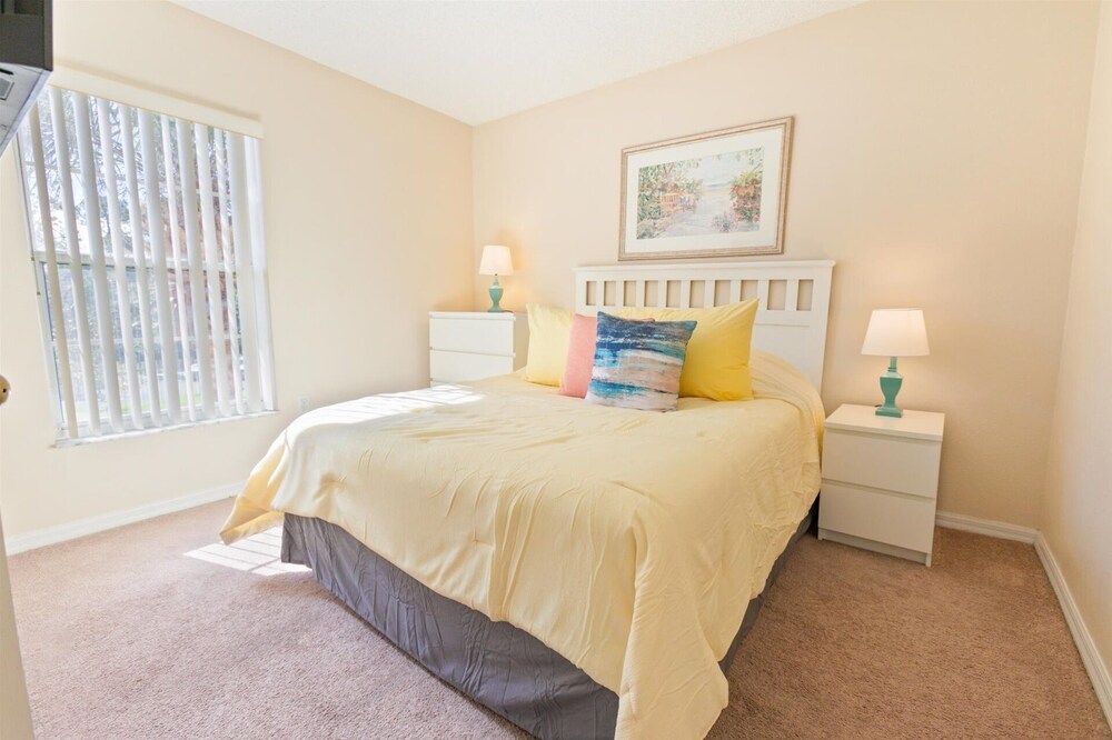 Emerald Island Resort 4 Bedroom Townhome Close to Disney! 4 Townhouse