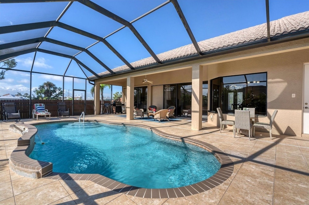 Cape Coral 4 Bedroom Private Pool Home 4 Home