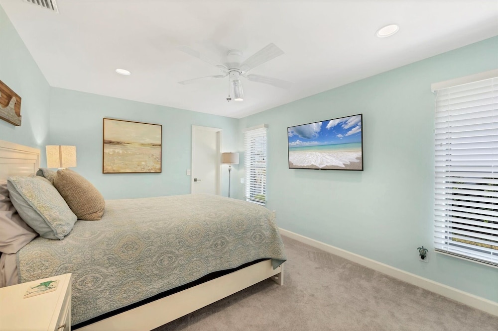 Punta Gorda Isles 3-Bedroom Canal-front Pool Home with Dock 3 Home