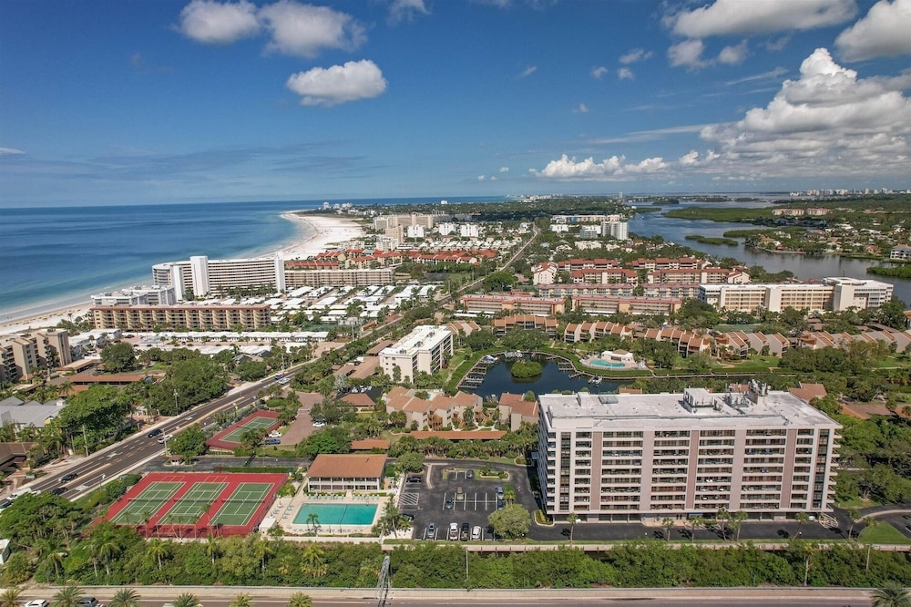 Anchorage Resort 5th Floor 2 bedroom condo with Beach Access 2 Condo