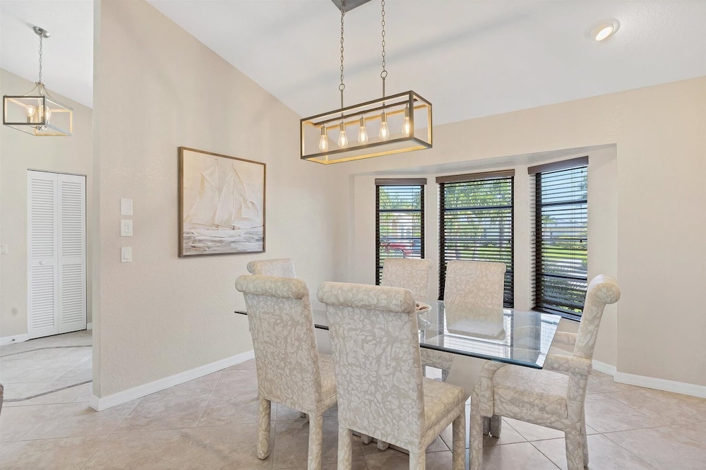 Punta Gorda Isles 3 Bedroom Private Pool+Spa Home on Canal 3 Home