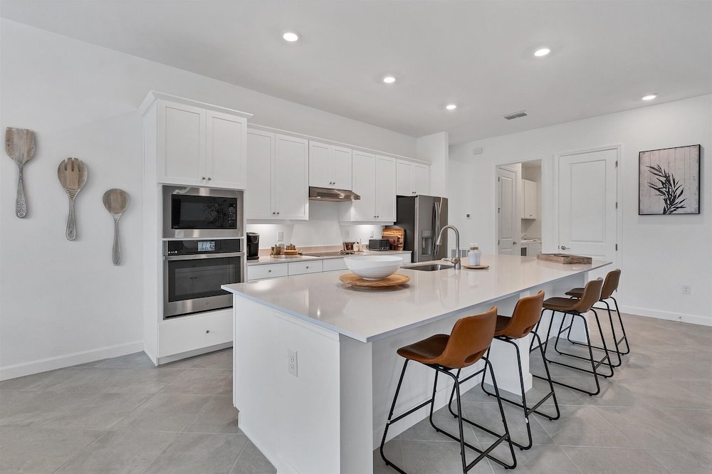 South Gulf Cove 3 Bedroom Private Home with Hot Tub 3 Home