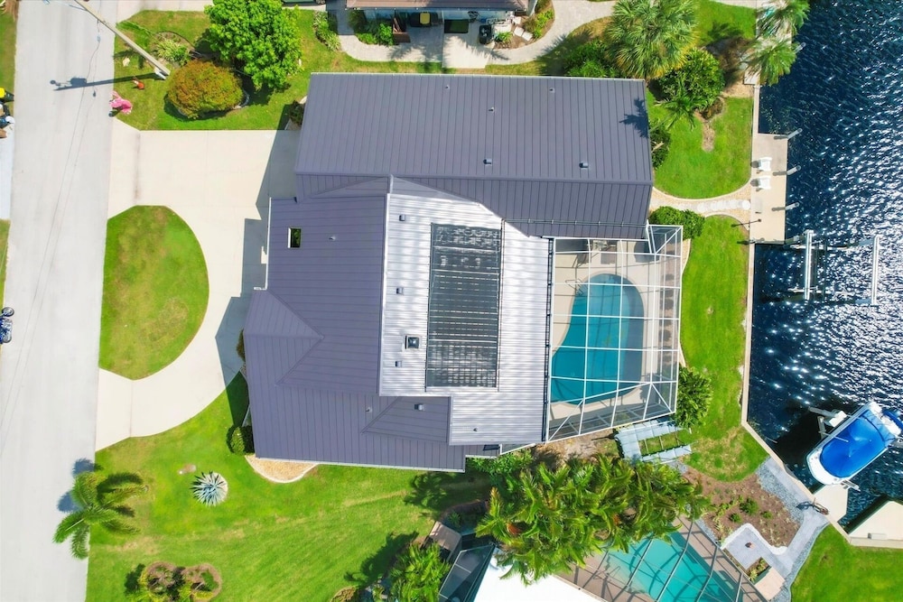 Punta Gorda Isles 3-Bedroom Private Pool Home on Canal with Dock 3 Home