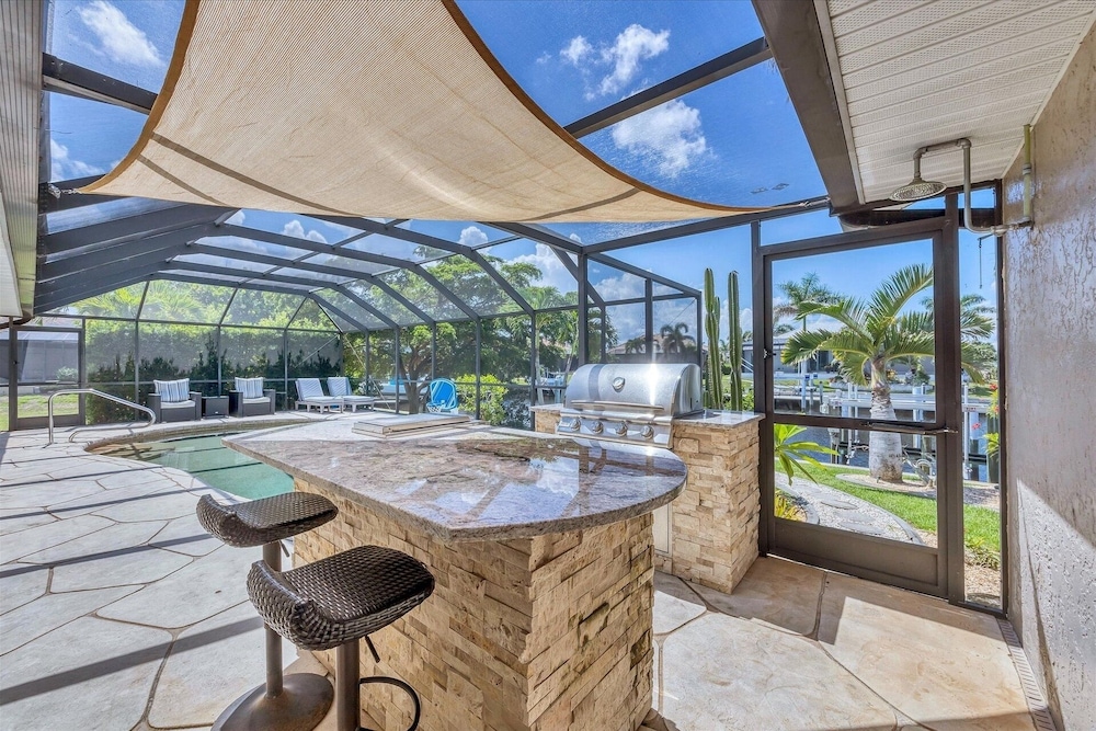 Punta Gorda 3-Bedroom Canalfront Vacation Home with Dock 3 Home
