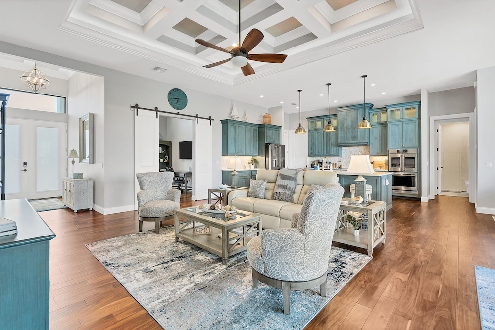 Punta Gorda 3-Bedroom Canalfront Pool Home with Dock 3 Home