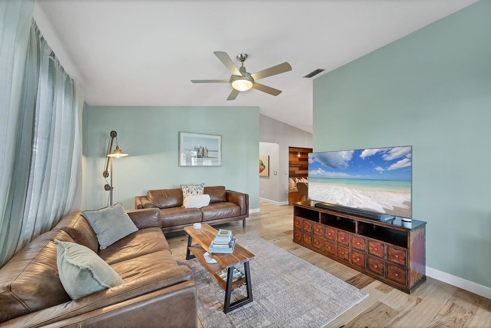 Punta Gorda Isles 2 Bedroom Private Home 2 Home