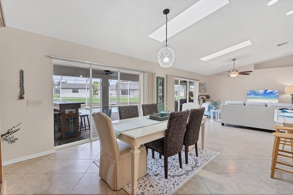 Cape Coral 3-Bedroom Canalfront Pool Vacation Home with Dock 3 Home