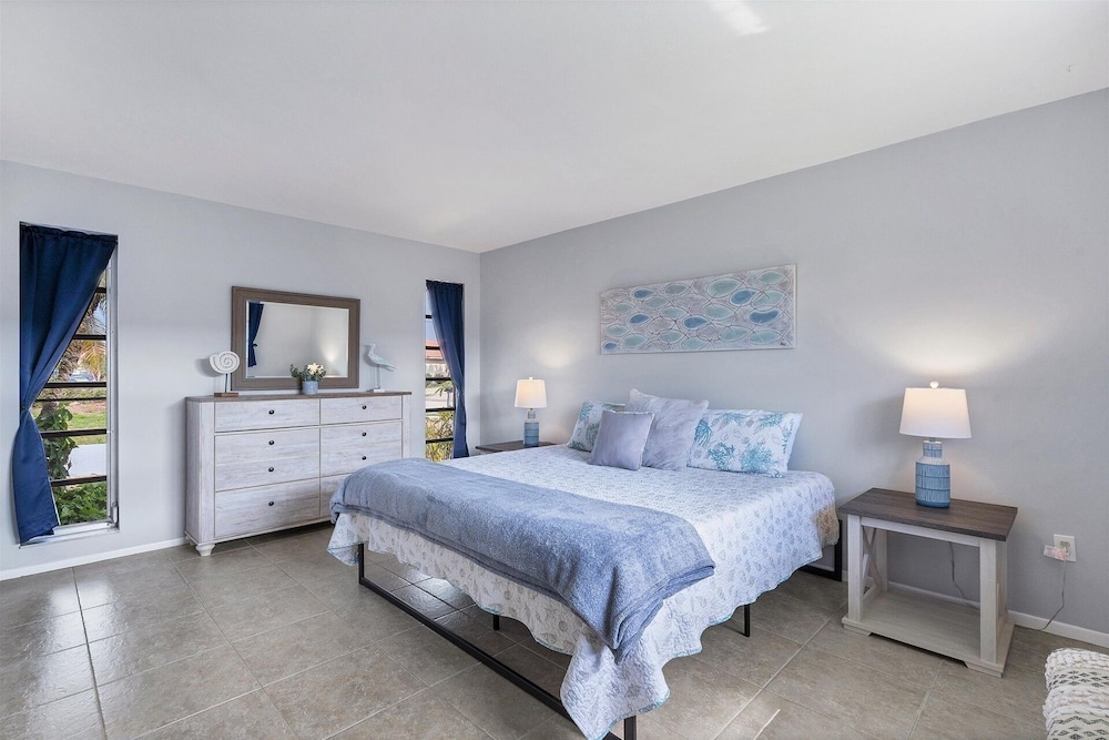 Punta Gorda Isles South Facing Pool, Dog Friendly, Less Than 2 Miles To Downtown 3 Bedroom Home