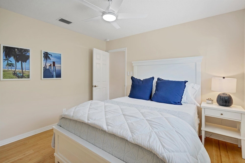 Punta Gorda Isles 3 Bedroom Pool+Hot Tub Home 2 Home