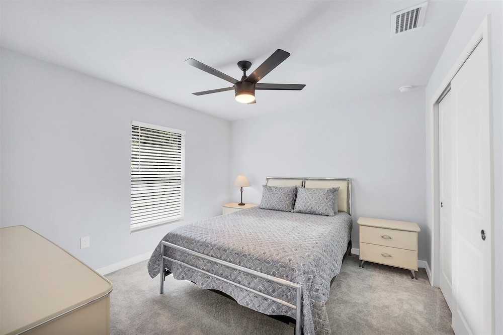 Punta Gorda 4-Bedroom Private Pool Home on Canal 4 Home