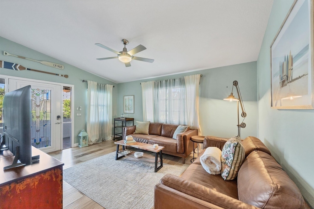 Punta Gorda Isles 2 Bedroom Private Home 2 Home