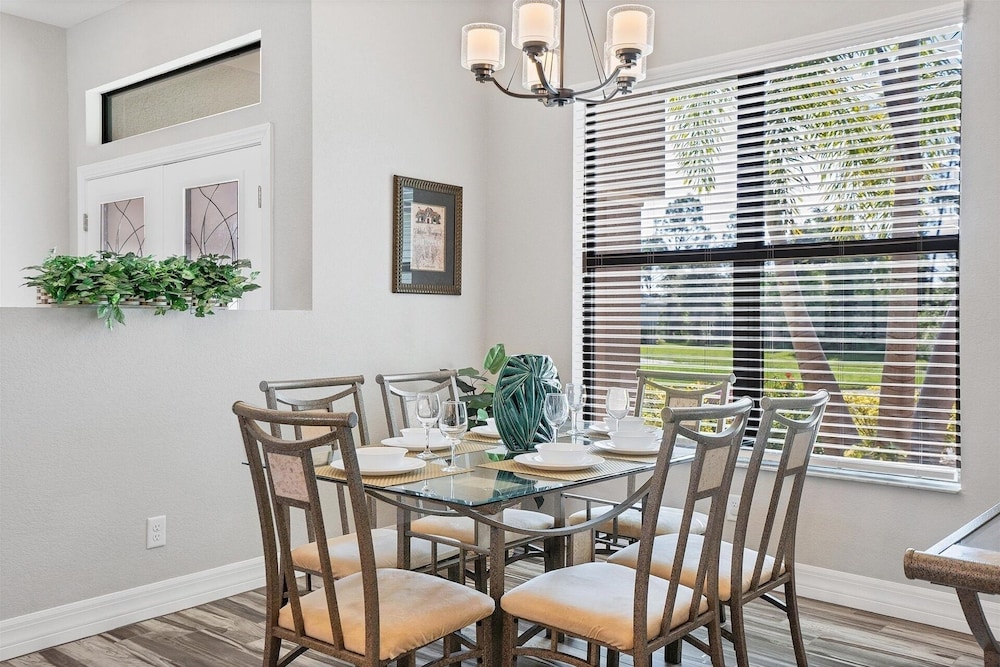 Deep Creek 3 Bedroom Private Pool and Spa Home 3 Home