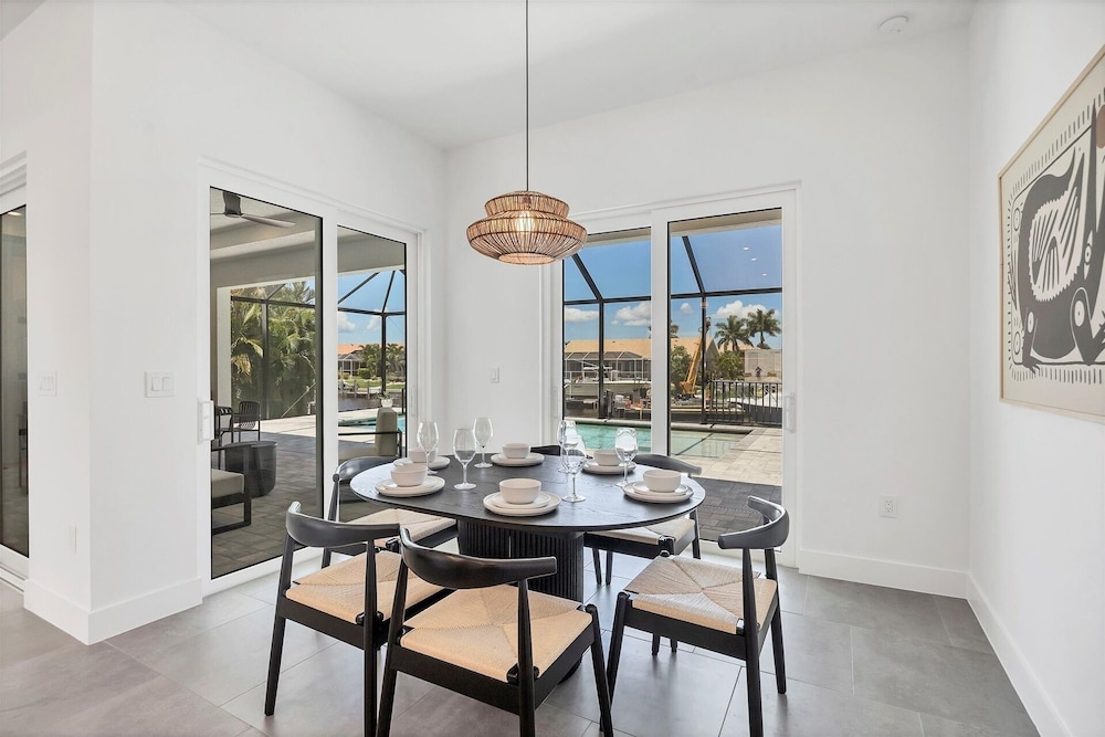 Punta Gorda 3-Bedroom Canalfront Vacation Home with Pool 3 Home